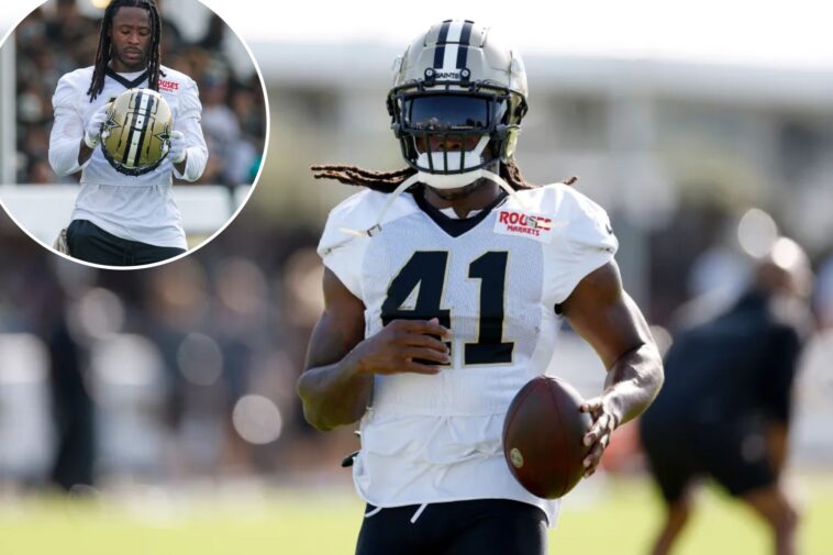 saints-lose-alvin-kamara-for-at-least-a-month-in-injury-blow