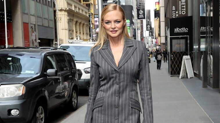 heather-graham-flaunts-fit-physique-in-bikinis-on-romantic-italian-escape