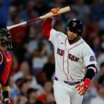 willson-contreras-gets-testy-with-fans-in-red-sox-slugger’s-latest-heated-incident