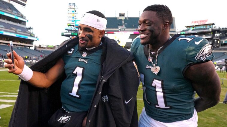 aj-brown-says-there’s-been-silence-between-him-and-ex-teammate-jalen-hurts-since-his-move-to-new-england