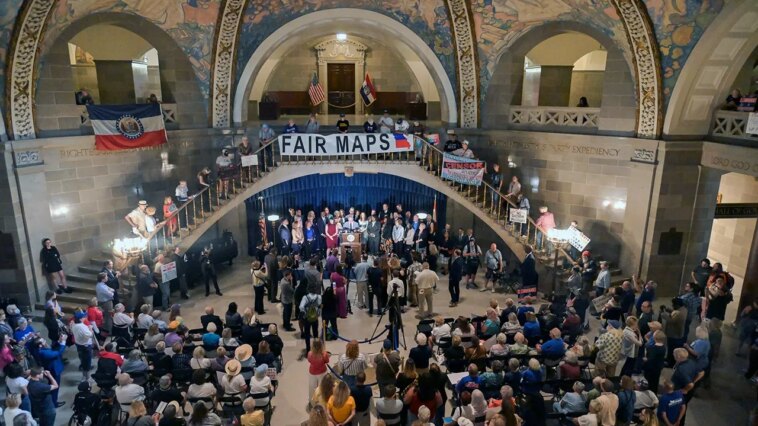 missouri-judge-hands-trump,-gop-major-redistricting-win-ahead-of-midterm-elections