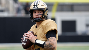 clark-lea-thought-vanderbilt-had-no-shot-at-jared-curtis-—-but-the-5-star-‘misfit’-chose-to-flip-the-script