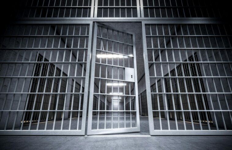 swing-state-republicans-fear-judge-sanctioned-prison-break-for-murderers