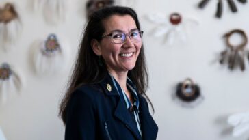 key-democratic-senate-candidate’s-campaign-descends-into-‘complete-chaos’