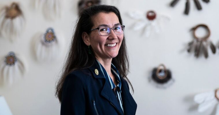 key-democratic-senate-candidate’s-campaign-descends-into-‘complete-chaos’