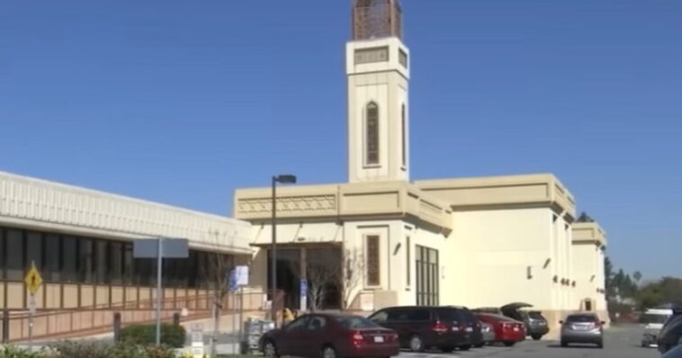 parents-sue-california-school-district-over-field-trip-to-mosque,-claim-it-was-‘religious-indoctrination’-(video)