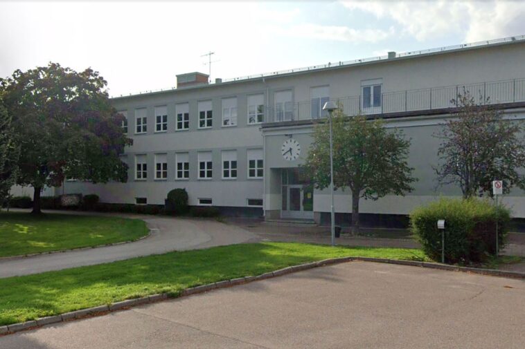 several-people-injured-in-sword-attack-at-swedish-school,-police-say
