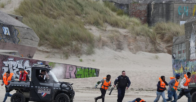 watch:-police-intercepting-smuggler-boat-bound-for-britain-attacked-by-migrants