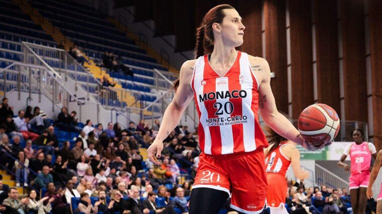 french-transgender-phenom-julie-tetart-looks-absolutely-unstoppable-in-latest-videos,-but-wnba-still-silent