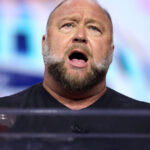 texas-appeals-court-slashes-alex-jones’-$50-million-sandy-hook-judgment-by-more-than-$43-million