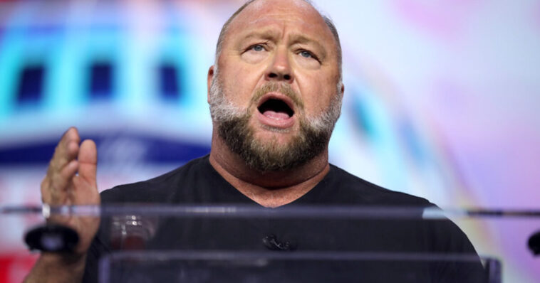 texas-appeals-court-slashes-alex-jones’-$50-million-sandy-hook-judgment-by-more-than-$43-million