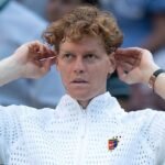 top-ranked-jannik-sinner-withdraws-from-us-open-with-right-knee-injury:-‘sad-and-disappointed’