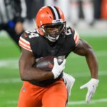 nick-chubb-retires-after-nfl-career-that-began-on-a-hall-of-fame-trajectory-but-was-derailed-by-injuries