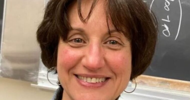 uc-berkeley-math-professor-makes-a-startling-revelation-about-her-students-as-she-blasts-school’s-woke-admissions-policy,-which-an-obama-admin.-official-implemented