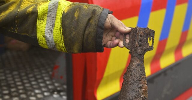 wildfires-expose-–-and-detonate-–-buried-bombs-from-wwi-and-wwii