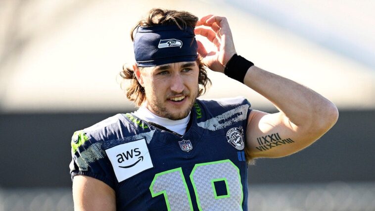 seattle-seahawks-lose-wide-receiver-jake-bobo-to-‘serious’-knee-injury-during-joint-practice