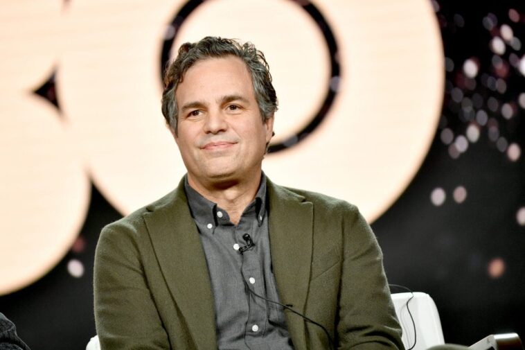 paramount-accuses-mark-ruffalo-of-invoking-‘antisemitic-tropes’-in-warner-bros.-discovery-merger-dispute