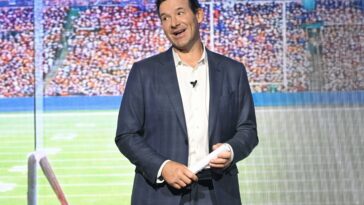 tony-romo’s-dui-arrest-gives-cbs-potential-escape-from-its-$180-million-mistake