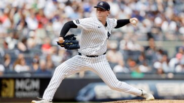 ryan-weathers-exits-start-early-with-apparent-injury-in-latest-yankees-concern