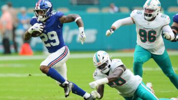 tyrone-tracy’s-woes-continue-in-giants’-preseason-win-over-dolphins