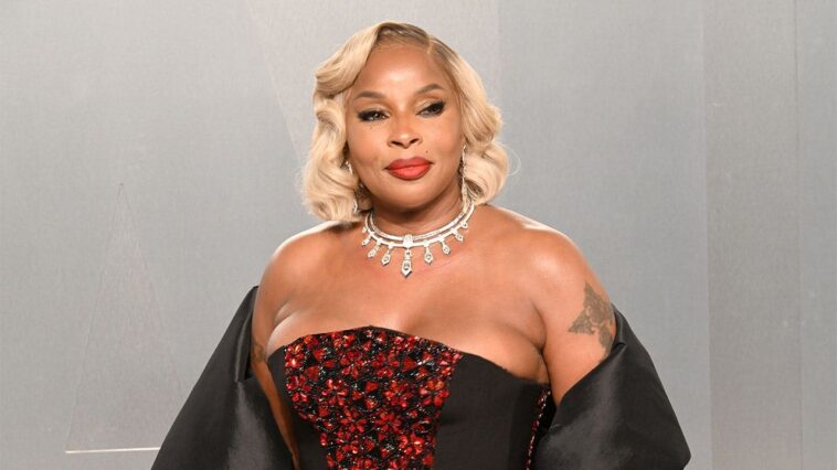 mary-j-blige-credits-faith,-pastors-with-confronting-her-pride-as-she-took-control-of-her-career