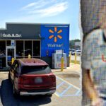 georgia-walmart-shopper-picks-up-$30-from-the-floor,-local-police-launch-search-for-him