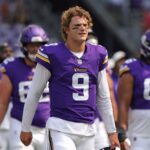 jj-mccarthy-‘banged-up’-during-rough-vikings-showing-after-losing-starting-job