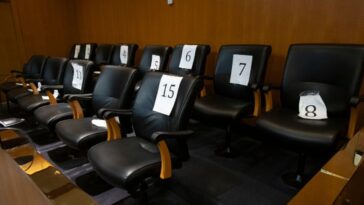 jury-slaps-down-burglar’s-$10m-suit-against-urine-tossing-business-owner-who-shot-him