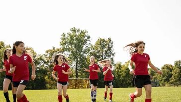 report:-‘unhinged’-vagrants-terrorize-young-girls’-soccer-team-with-fire,-obscenities-at-nyc-park