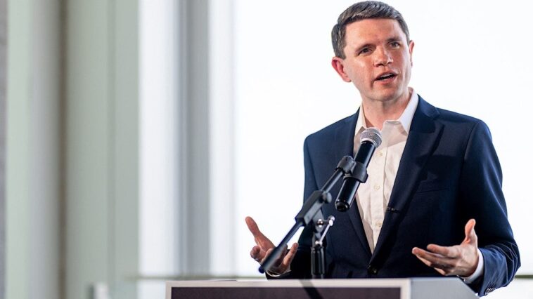 ‘office’-star-says-james-talarico’s-religious-beliefs-‘achingly-close’-to-jesus-christ