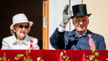health-of-norway’s-king-harald-deteriorates-after-he’s-admitted-to-hospital