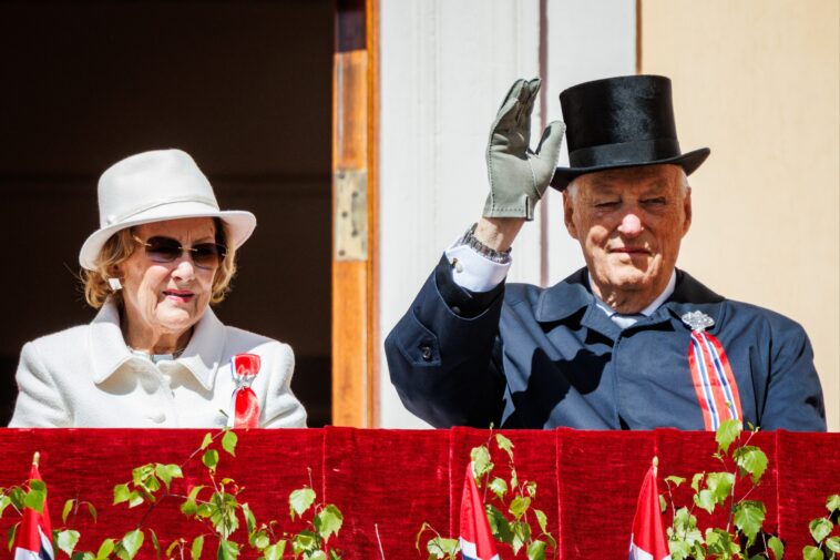 health-of-norway’s-king-harald-deteriorates-after-he’s-admitted-to-hospital