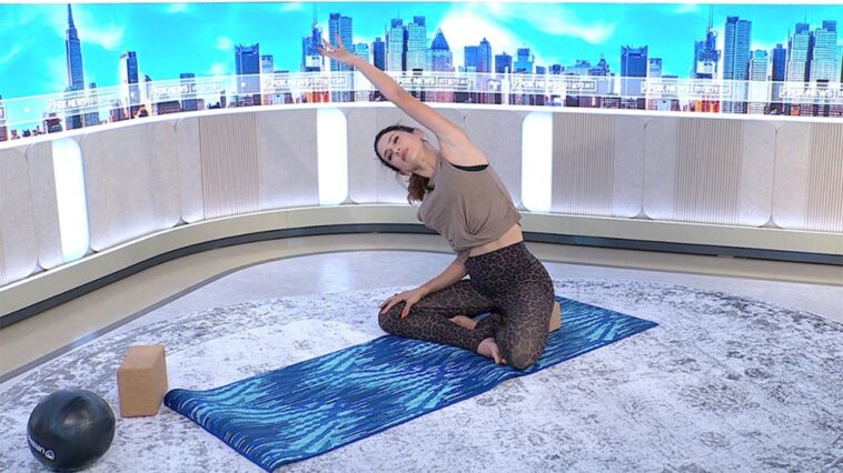 ‘perfect’-workout-formula-can-take-just-10-minutes-a-day,-hilaria-baldwin-says