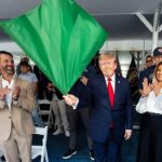 donald-trump-waves-a-patriotic-green-flag-and-the-liberals-are-furious,-bubba-wallace-locks-up-&-‘f–k-him!’