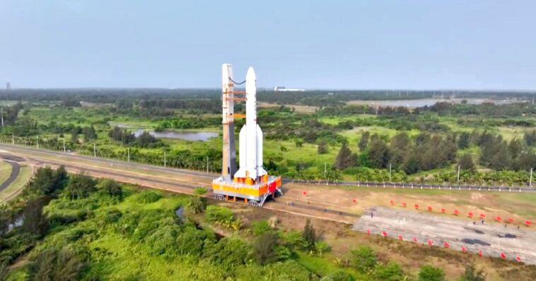 new-setback-hits-chinese-space-program,-as-chang’e-7-lunar-mission-gets-postponed-until-next-year