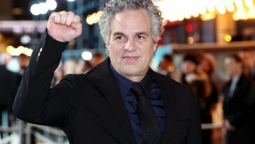 mark-ruffalo-denies-he’s-antisemitic-his-own-posts-tell-a-different-story.