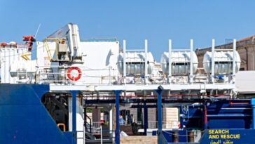 italy-detains-german-migrant-taxi-ngo-sea-watch-vessel
