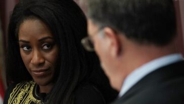 the-bad-ex-who-blackmailed-her-way-back-to-the-washington-post
