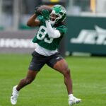 omar-cooper-makes-much-needed-highlight-play-in-fight-for-jets-receiver-spot