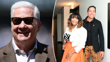 former-padres-owners-to-give-every-employee-a-bonus-after-selling-team