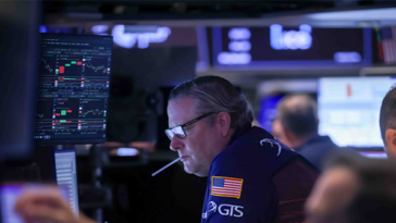 breitbart-business-digest:-liberal-despair-and-bond-yields
