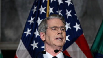bessent-announces-‘operation-economic-outcast’-to-isolate-iran