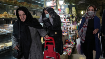 iran’s-currency-hits-record-low-as-us.-rolls-out-‘economic-d-day’-sanctions