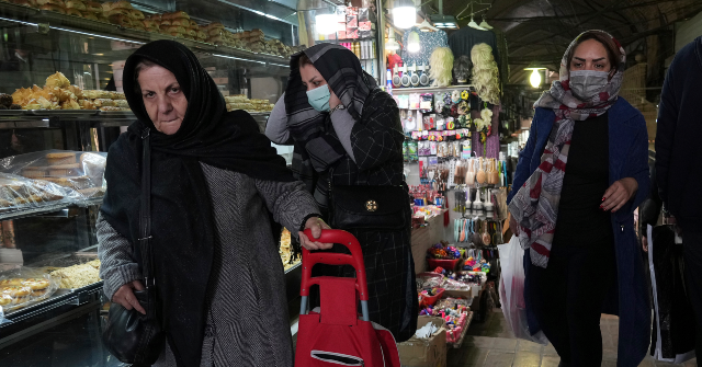 iran’s-currency-hits-record-low-as-us.-rolls-out-‘economic-d-day’-sanctions