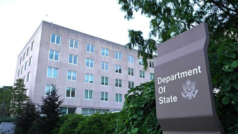 trump-admin-eyes-historic-mass-visa-revocation-targeting-up-to-200k-asylum-seekers:-report