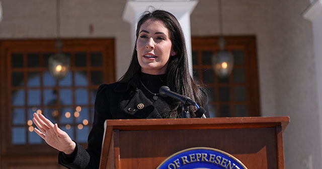 rep.-anna-paulina-luna:-require-influencers-to-disclose-payments-from-foreign-governments