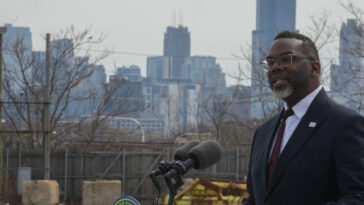 chicago:-at-least-17-shot-friday-to-sunday-morning-alone