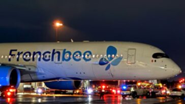 montreal-airport-marshaller-seriously-injured-after-being-struck-by-plane:-reports