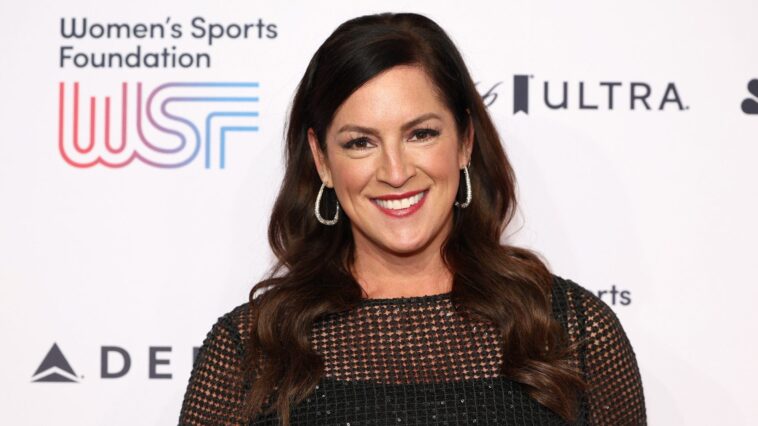 sarah-spain-says-wnba-players-need-‘real-media,’-but-that-sounds-more-like-league-approved-pr