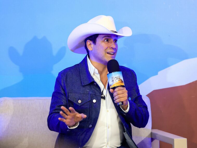 exclusive:-dem-performed-with-convicted-child-sex-offender-at-‘family-fiesta’